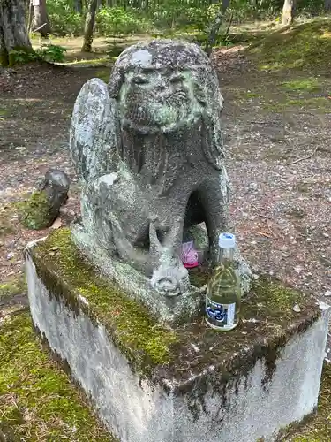 雨紛神社の狛犬