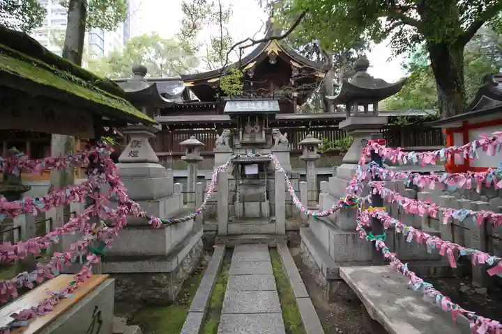 若宮八幡社の末社・摂社