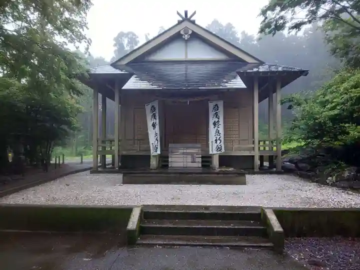 人穴浅間神社の本殿・本堂