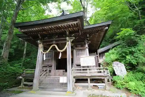 戸隠神社九頭龍社の本殿