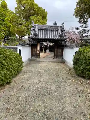 常福寺の山門・神門
