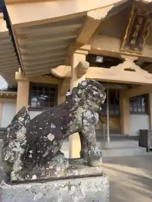 須賀神社の{uncategorized: "未分類", other: "その他", undefined: "問題あり", building: "その他建物", grave: "お墓", sacred_gate: "鳥居", guardian: "狛犬", statue: "像", buddha: "仏像", history: "歴史", nature: "自然", garden: "庭園", animal: "動物", pagoda: "塔", temizu: "手水舎", mountain_gate: "山門・神門", sanctuary: "本殿・本堂", subordinate: "末社・摂社", art: "芸術", scenery: "景色", jizo: "地蔵", ema: "絵馬", goshuin: "御朱印", omikuji: "おみくじ", items: "授与品その他", amulet: "お守り", goshuincho: "御朱印帳", eats: "食事", festival: "お祭り", votive_dance: "神楽", shichigosan: "七五三参", wedding: "結婚式", experience: "体験その他", initially: "初詣", around: "周辺", anti_infection: "感染症対策"}