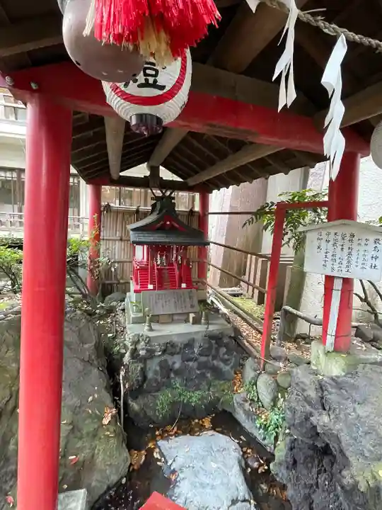 子安神社の末社・摂社