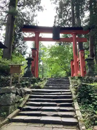 出羽神社(出羽三山神社)～三神合祭殿～の鳥居