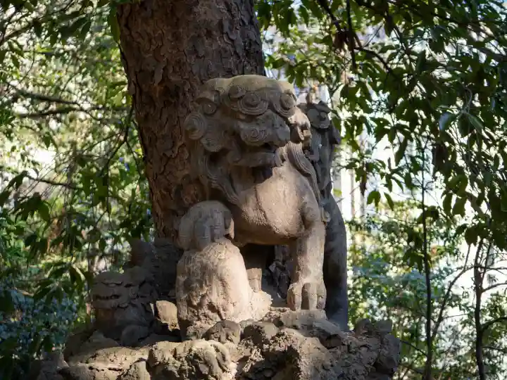 赤坂氷川神社の{uncategorized: "未分類", other: "その他", undefined: "問題あり", building: "その他建物", grave: "お墓", sacred_gate: "鳥居", guardian: "狛犬", statue: "像", buddha: "仏像", history: "歴史", nature: "自然", garden: "庭園", animal: "動物", pagoda: "塔", temizu: "手水舎", mountain_gate: "山門・神門", sanctuary: "本殿・本堂", subordinate: "末社・摂社", art: "芸術", scenery: "景色", jizo: "地蔵", ema: "絵馬", goshuin: "御朱印", omikuji: "おみくじ", items: "授与品その他", amulet: "お守り", goshuincho: "御朱印帳", eats: "食事", festival: "お祭り", votive_dance: "神楽", shichigosan: "七五三参", wedding: "結婚式", experience: "体験その他", initially: "初詣", around: "周辺", anti_infection: "感染症対策"}