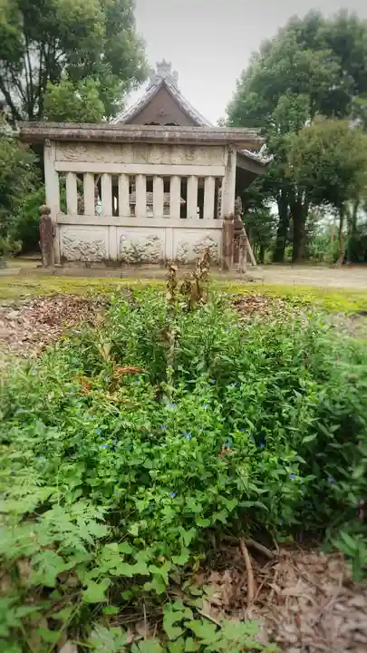 萩園神社の自然