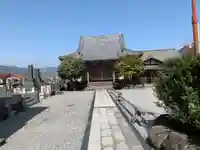 厳昌院の本殿・本堂