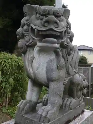 聖神社の狛犬