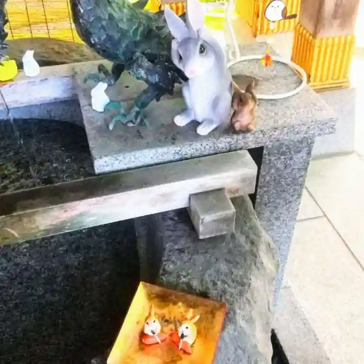 彌彦神社 (伊夜日子神社)の手水舎