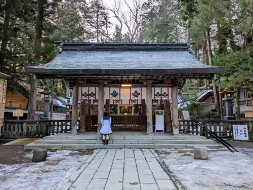 諏訪大社の本殿・本堂