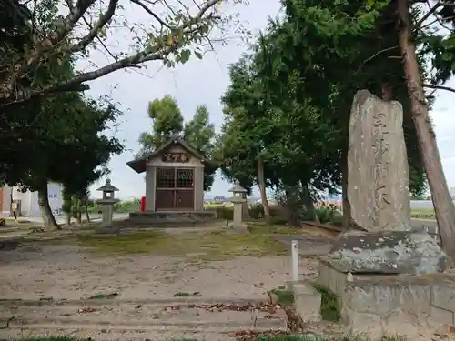 祠のその他建物