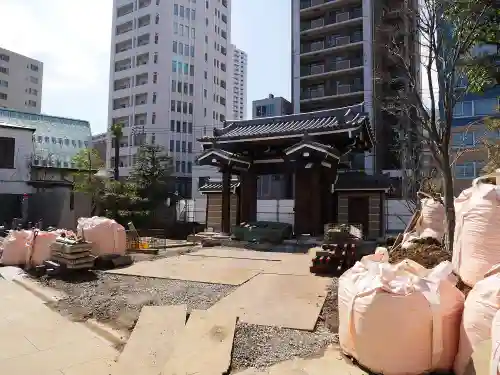 高野山東京別院の山門・神門
