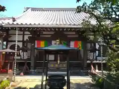 常性寺の本殿