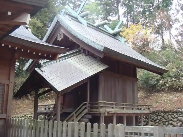 中氷川神社の本殿・本堂