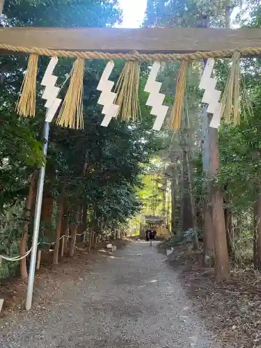 香取神宮奥宮の{uncategorized: "未分類", other: "その他", undefined: "問題あり", building: "その他建物", grave: "お墓", sacred_gate: "鳥居", guardian: "狛犬", statue: "像", buddha: "仏像", history: "歴史", nature: "自然", garden: "庭園", animal: "動物", pagoda: "塔", temizu: "手水舎", mountain_gate: "山門・神門", sanctuary: "本殿・本堂", subordinate: "末社・摂社", art: "芸術", scenery: "景色", jizo: "地蔵", ema: "絵馬", goshuin: "御朱印", omikuji: "おみくじ", items: "授与品その他", amulet: "お守り", goshuincho: "御朱印帳", eats: "食事", festival: "お祭り", votive_dance: "神楽", shichigosan: "七五三参", wedding: "結婚式", experience: "体験その他", initially: "初詣", around: "周辺", anti_infection: "感染症対策"}