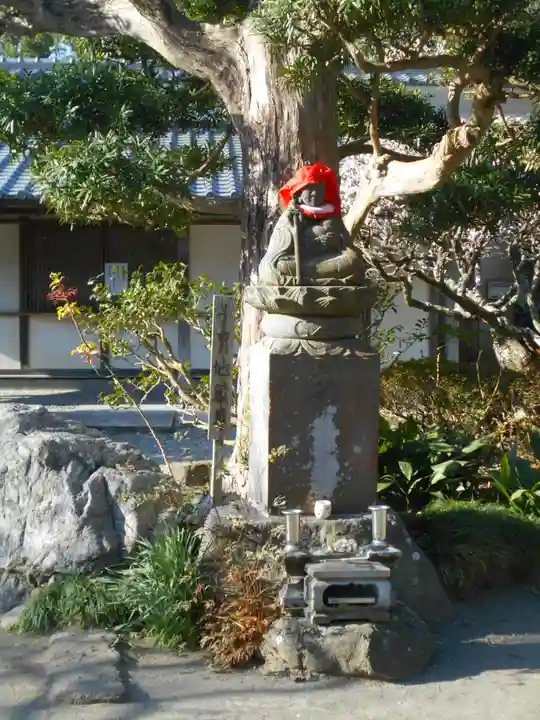 極楽寺(霊鷲山感應院極楽律寺)の像