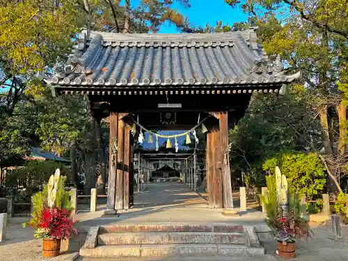 立坂神社の山門・神門