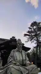 豊国神社の像