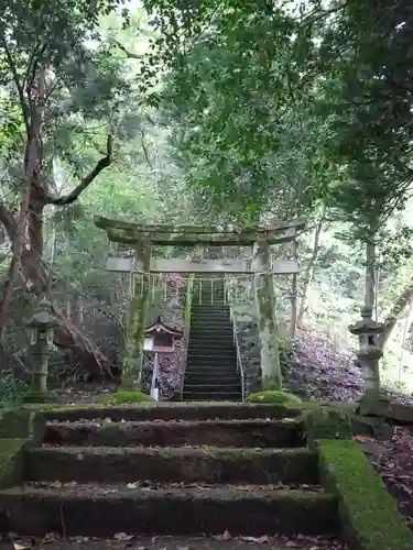 茂宇気神社の鳥居