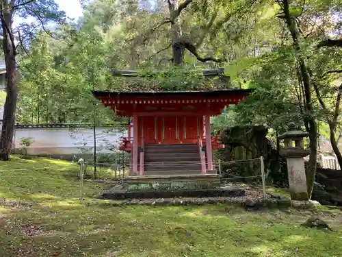 手向山八幡宮の本殿