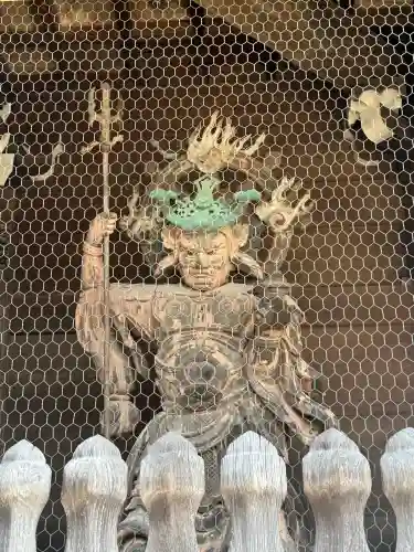 粉河寺の{uncategorized: "未分類", other: "その他", undefined: "問題あり", building: "その他建物", grave: "お墓", sacred_gate: "鳥居", guardian: "狛犬", statue: "像", buddha: "仏像", history: "歴史", nature: "自然", garden: "庭園", animal: "動物", pagoda: "塔", temizu: "手水舎", mountain_gate: "山門・神門", sanctuary: "本殿・本堂", subordinate: "末社・摂社", art: "芸術", scenery: "景色", jizo: "地蔵", ema: "絵馬", goshuin: "御朱印", omikuji: "おみくじ", items: "授与品その他", amulet: "お守り", goshuincho: "御朱印帳", eats: "食事", festival: "お祭り", votive_dance: "神楽", shichigosan: "七五三参", wedding: "結婚式", experience: "体験その他", initially: "初詣", around: "周辺", anti_infection: "感染症対策"}