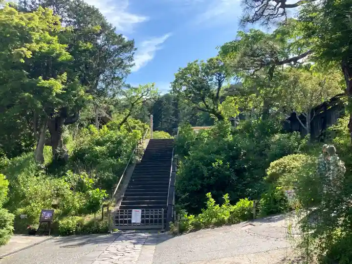 東慶寺の{uncategorized: "未分類", other: "その他", undefined: "問題あり", building: "その他建物", grave: "お墓", sacred_gate: "鳥居", guardian: "狛犬", statue: "像", buddha: "仏像", history: "歴史", nature: "自然", garden: "庭園", animal: "動物", pagoda: "塔", temizu: "手水舎", mountain_gate: "山門・神門", sanctuary: "本殿・本堂", subordinate: "末社・摂社", art: "芸術", scenery: "景色", jizo: "地蔵", ema: "絵馬", goshuin: "御朱印", omikuji: "おみくじ", items: "授与品その他", amulet: "お守り", goshuincho: "御朱印帳", eats: "食事", festival: "お祭り", votive_dance: "神楽", shichigosan: "七五三参", wedding: "結婚式", experience: "体験その他", initially: "初詣", around: "周辺", anti_infection: "感染症対策"}