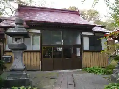与次郎稲荷神社の本殿・本堂