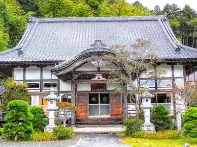龍澤寺の本殿・本堂