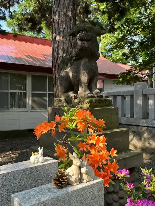 彌彦神社 (伊夜日子神社)の狛犬