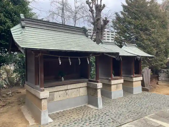 諏訪神社の{uncategorized: "未分類", other: "その他", undefined: "問題あり", building: "その他建物", grave: "お墓", sacred_gate: "鳥居", guardian: "狛犬", statue: "像", buddha: "仏像", history: "歴史", nature: "自然", garden: "庭園", animal: "動物", pagoda: "塔", temizu: "手水舎", mountain_gate: "山門・神門", sanctuary: "本殿・本堂", subordinate: "末社・摂社", art: "芸術", scenery: "景色", jizo: "地蔵", ema: "絵馬", goshuin: "御朱印", omikuji: "おみくじ", items: "授与品その他", amulet: "お守り", goshuincho: "御朱印帳", eats: "食事", festival: "お祭り", votive_dance: "神楽", shichigosan: "七五三参", wedding: "結婚式", experience: "体験その他", initially: "初詣", around: "周辺", anti_infection: "感染症対策"}