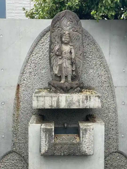 真弘寺の{uncategorized: "未分類", other: "その他", undefined: "問題あり", building: "その他建物", grave: "お墓", sacred_gate: "鳥居", guardian: "狛犬", statue: "像", buddha: "仏像", history: "歴史", nature: "自然", garden: "庭園", animal: "動物", pagoda: "塔", temizu: "手水舎", mountain_gate: "山門・神門", sanctuary: "本殿・本堂", subordinate: "末社・摂社", art: "芸術", scenery: "景色", jizo: "地蔵", ema: "絵馬", goshuin: "御朱印", omikuji: "おみくじ", items: "授与品その他", amulet: "お守り", goshuincho: "御朱印帳", eats: "食事", festival: "お祭り", votive_dance: "神楽", shichigosan: "七五三参", wedding: "結婚式", experience: "体験その他", initially: "初詣", around: "周辺", anti_infection: "感染症対策"}