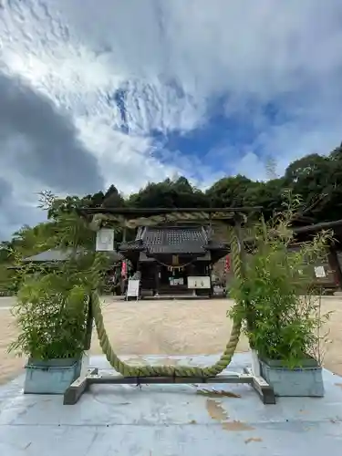 岡崎神社の本殿・本堂