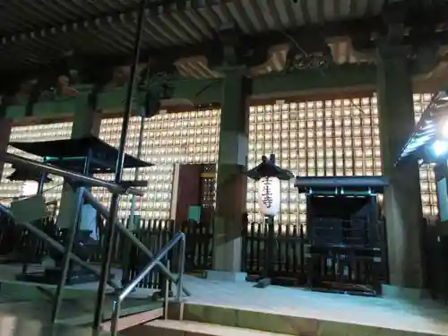 壬生寺の本殿・本堂