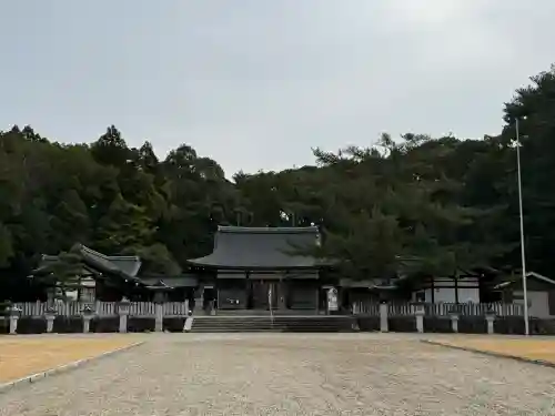 奈良縣護國神社の{uncategorized: "未分類", other: "その他", undefined: "問題あり", building: "その他建物", grave: "お墓", sacred_gate: "鳥居", guardian: "狛犬", statue: "像", buddha: "仏像", history: "歴史", nature: "自然", garden: "庭園", animal: "動物", pagoda: "塔", temizu: "手水舎", mountain_gate: "山門・神門", sanctuary: "本殿・本堂", subordinate: "末社・摂社", art: "芸術", scenery: "景色", jizo: "地蔵", ema: "絵馬", goshuin: "御朱印", omikuji: "おみくじ", items: "授与品その他", amulet: "お守り", goshuincho: "御朱印帳", eats: "食事", festival: "お祭り", votive_dance: "神楽", shichigosan: "七五三参", wedding: "結婚式", experience: "体験その他", initially: "初詣", around: "周辺", anti_infection: "感染症対策"}