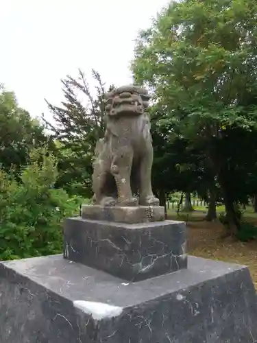 美国神社の狛犬