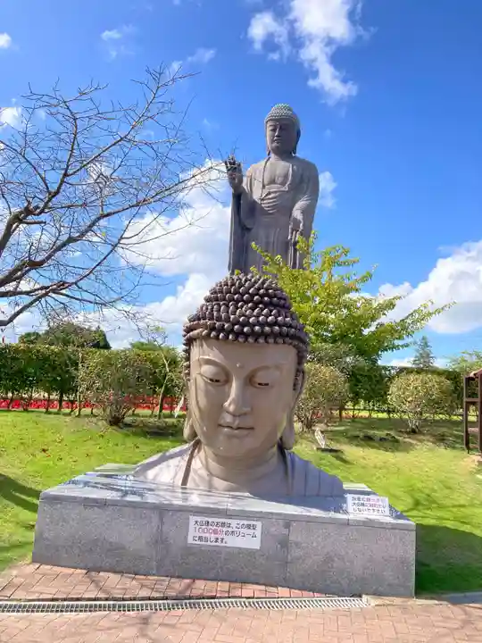 東本願寺本廟 牛久浄苑(牛久大仏)(茨城県)