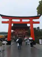 伏見稲荷大社の{uncategorized: "未分類", other: "その他", undefined: "問題あり", building: "その他建物", grave: "お墓", sacred_gate: "鳥居", guardian: "狛犬", statue: "像", buddha: "仏像", history: "歴史", nature: "自然", garden: "庭園", animal: "動物", pagoda: "塔", temizu: "手水舎", mountain_gate: "山門・神門", sanctuary: "本殿・本堂", subordinate: "末社・摂社", art: "芸術", scenery: "景色", jizo: "地蔵", ema: "絵馬", goshuin: "御朱印", omikuji: "おみくじ", items: "授与品その他", amulet: "お守り", goshuincho: "御朱印帳", eats: "食事", festival: "お祭り", votive_dance: "神楽", shichigosan: "七五三参", wedding: "結婚式", experience: "体験その他", initially: "初詣", around: "周辺", anti_infection: "感染症対策"}