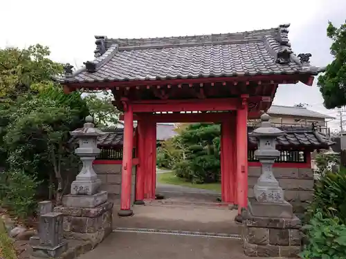 浄泉寺の山門