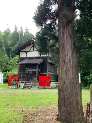 日本芸能神社の{uncategorized: "未分類", other: "その他", undefined: "問題あり", building: "その他建物", grave: "お墓", sacred_gate: "鳥居", guardian: "狛犬", statue: "像", buddha: "仏像", history: "歴史", nature: "自然", garden: "庭園", animal: "動物", pagoda: "塔", temizu: "手水舎", mountain_gate: "山門・神門", sanctuary: "本殿・本堂", subordinate: "末社・摂社", art: "芸術", scenery: "景色", jizo: "地蔵", ema: "絵馬", goshuin: "御朱印", omikuji: "おみくじ", items: "授与品その他", amulet: "お守り", goshuincho: "御朱印帳", eats: "食事", festival: "お祭り", votive_dance: "神楽", shichigosan: "七五三参", wedding: "結婚式", experience: "体験その他", initially: "初詣", around: "周辺", anti_infection: "感染症対策"}
