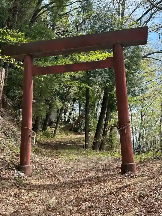八代神明宮の{uncategorized: "未分類", other: "その他", undefined: "問題あり", building: "その他建物", grave: "お墓", sacred_gate: "鳥居", guardian: "狛犬", statue: "像", buddha: "仏像", history: "歴史", nature: "自然", garden: "庭園", animal: "動物", pagoda: "塔", temizu: "手水舎", mountain_gate: "山門・神門", sanctuary: "本殿・本堂", subordinate: "末社・摂社", art: "芸術", scenery: "景色", jizo: "地蔵", ema: "絵馬", goshuin: "御朱印", omikuji: "おみくじ", items: "授与品その他", amulet: "お守り", goshuincho: "御朱印帳", eats: "食事", festival: "お祭り", votive_dance: "神楽", shichigosan: "七五三参", wedding: "結婚式", experience: "体験その他", initially: "初詣", around: "周辺", anti_infection: "感染症対策"}