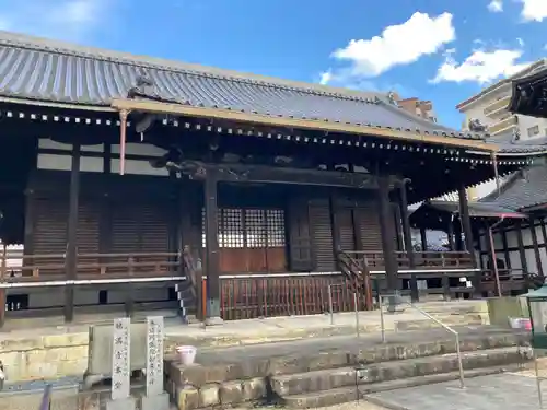 鶴満寺の本殿・本堂