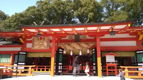 熊野速玉大社の{uncategorized: "未分類", other: "その他", undefined: "問題あり", building: "その他建物", grave: "お墓", sacred_gate: "鳥居", guardian: "狛犬", statue: "像", buddha: "仏像", history: "歴史", nature: "自然", garden: "庭園", animal: "動物", pagoda: "塔", temizu: "手水舎", mountain_gate: "山門・神門", sanctuary: "本殿・本堂", subordinate: "末社・摂社", art: "芸術", scenery: "景色", jizo: "地蔵", ema: "絵馬", goshuin: "御朱印", omikuji: "おみくじ", items: "授与品その他", amulet: "お守り", goshuincho: "御朱印帳", eats: "食事", festival: "お祭り", votive_dance: "神楽", shichigosan: "七五三参", wedding: "結婚式", experience: "体験その他", initially: "初詣", around: "周辺", anti_infection: "感染症対策"}
