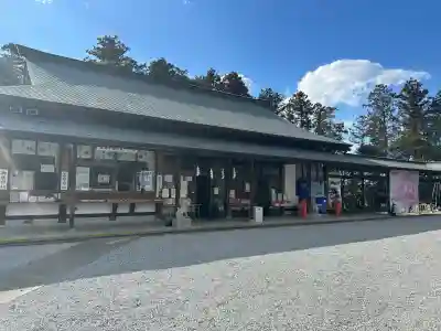 白鷺神社の{uncategorized: "未分類", other: "その他", undefined: "問題あり", building: "その他建物", grave: "お墓", sacred_gate: "鳥居", guardian: "狛犬", statue: "像", buddha: "仏像", history: "歴史", nature: "自然", garden: "庭園", animal: "動物", pagoda: "塔", temizu: "手水舎", mountain_gate: "山門・神門", sanctuary: "本殿・本堂", subordinate: "末社・摂社", art: "芸術", scenery: "景色", jizo: "地蔵", ema: "絵馬", goshuin: "御朱印", omikuji: "おみくじ", items: "授与品その他", amulet: "お守り", goshuincho: "御朱印帳", eats: "食事", festival: "お祭り", votive_dance: "神楽", shichigosan: "七五三参", wedding: "結婚式", experience: "体験その他", initially: "初詣", around: "周辺", anti_infection: "感染症対策"}
