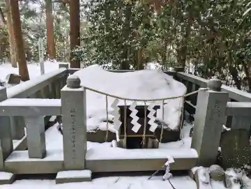 鹿島神社の{uncategorized: "未分類", other: "その他", undefined: "問題あり", building: "その他建物", grave: "お墓", sacred_gate: "鳥居", guardian: "狛犬", statue: "像", buddha: "仏像", history: "歴史", nature: "自然", garden: "庭園", animal: "動物", pagoda: "塔", temizu: "手水舎", mountain_gate: "山門・神門", sanctuary: "本殿・本堂", subordinate: "末社・摂社", art: "芸術", scenery: "景色", jizo: "地蔵", ema: "絵馬", goshuin: "御朱印", omikuji: "おみくじ", items: "授与品その他", amulet: "お守り", goshuincho: "御朱印帳", eats: "食事", festival: "お祭り", votive_dance: "神楽", shichigosan: "七五三参", wedding: "結婚式", experience: "体験その他", initially: "初詣", around: "周辺", anti_infection: "感染症対策"}