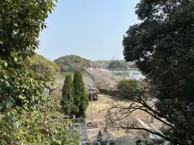 宇佐神社の{uncategorized: "未分類", other: "その他", undefined: "問題あり", building: "その他建物", grave: "お墓", sacred_gate: "鳥居", guardian: "狛犬", statue: "像", buddha: "仏像", history: "歴史", nature: "自然", garden: "庭園", animal: "動物", pagoda: "塔", temizu: "手水舎", mountain_gate: "山門・神門", sanctuary: "本殿・本堂", subordinate: "末社・摂社", art: "芸術", scenery: "景色", jizo: "地蔵", ema: "絵馬", goshuin: "御朱印", omikuji: "おみくじ", items: "授与品その他", amulet: "お守り", goshuincho: "御朱印帳", eats: "食事", festival: "お祭り", votive_dance: "神楽", shichigosan: "七五三参", wedding: "結婚式", experience: "体験その他", initially: "初詣", around: "周辺", anti_infection: "感染症対策"}
