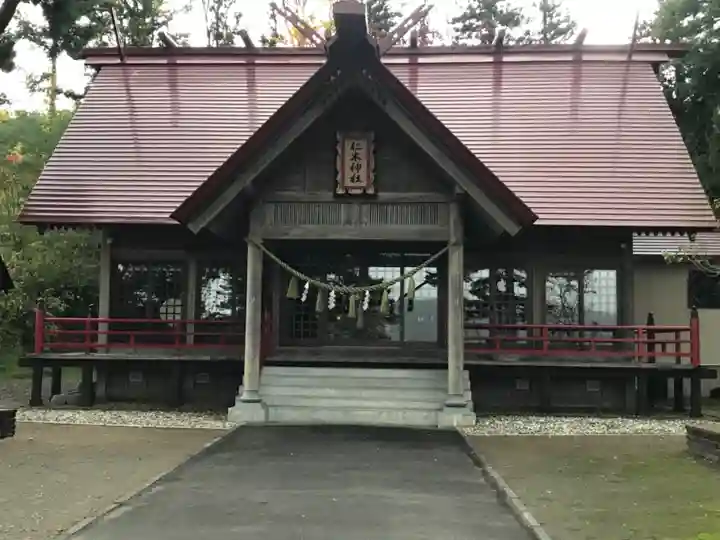仁木神社の本殿・本堂