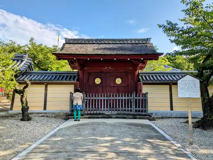 祐福寺の山門・神門