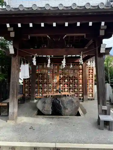 御嶽神社茅萱宮の手水舎