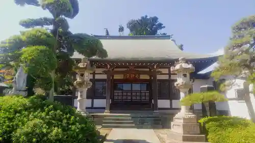 壹鑑寺の本殿