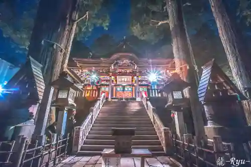 三峯神社の本殿